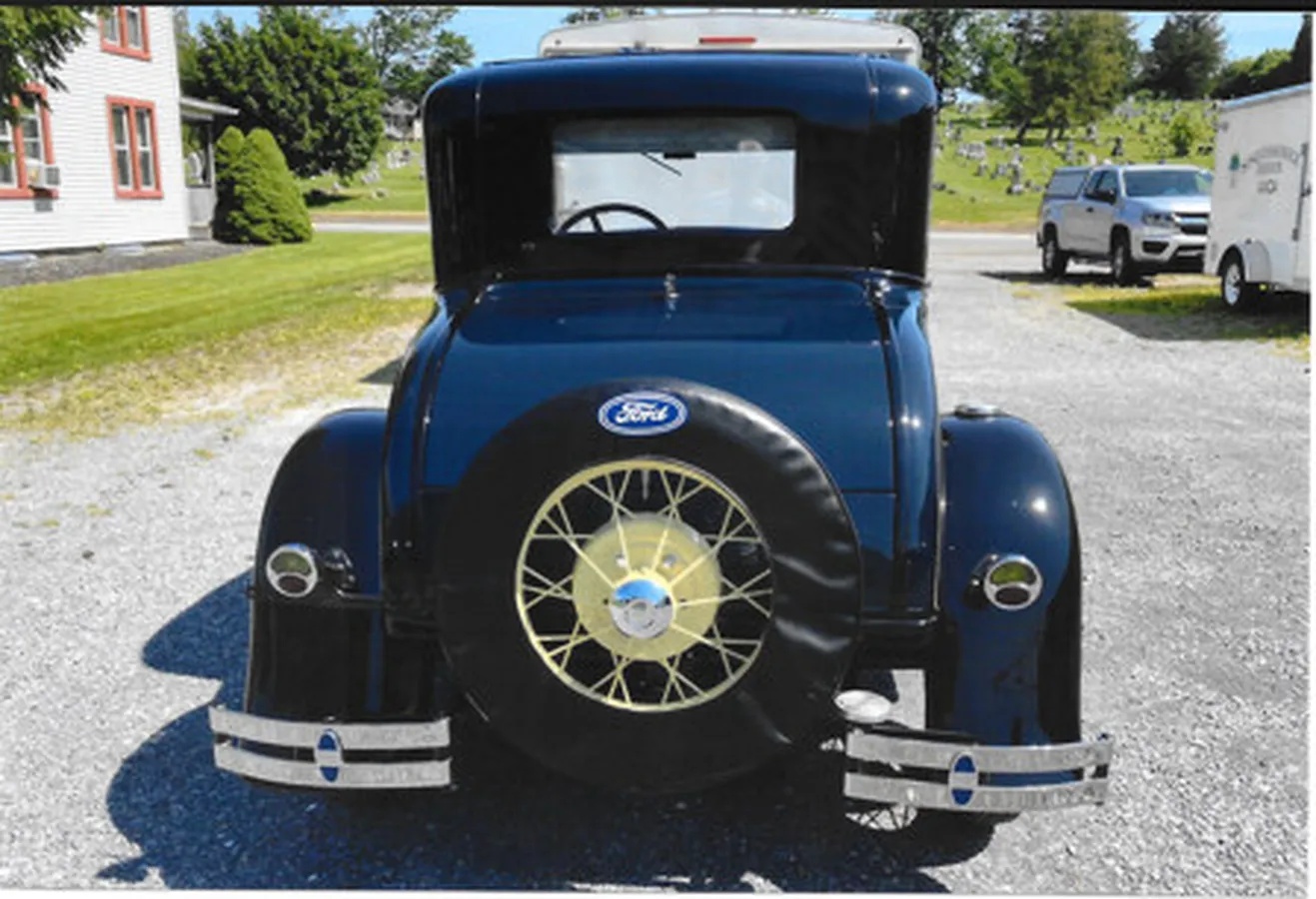 Ford-Model-a-1931-Andalusite-Blue-Gray-Cloth-1
