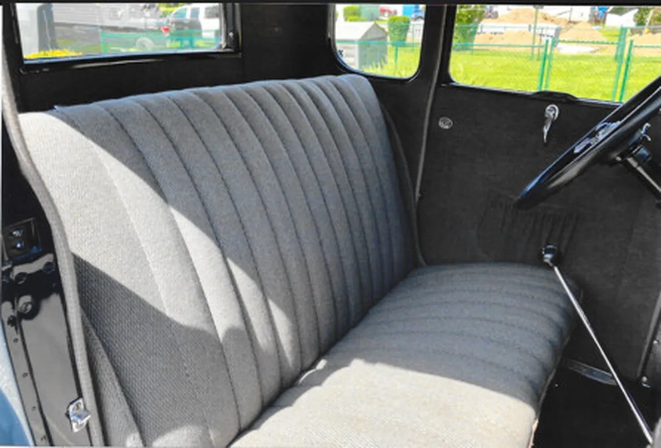 Ford-Model-a-1931-Andalusite-Blue-Gray-Cloth-6