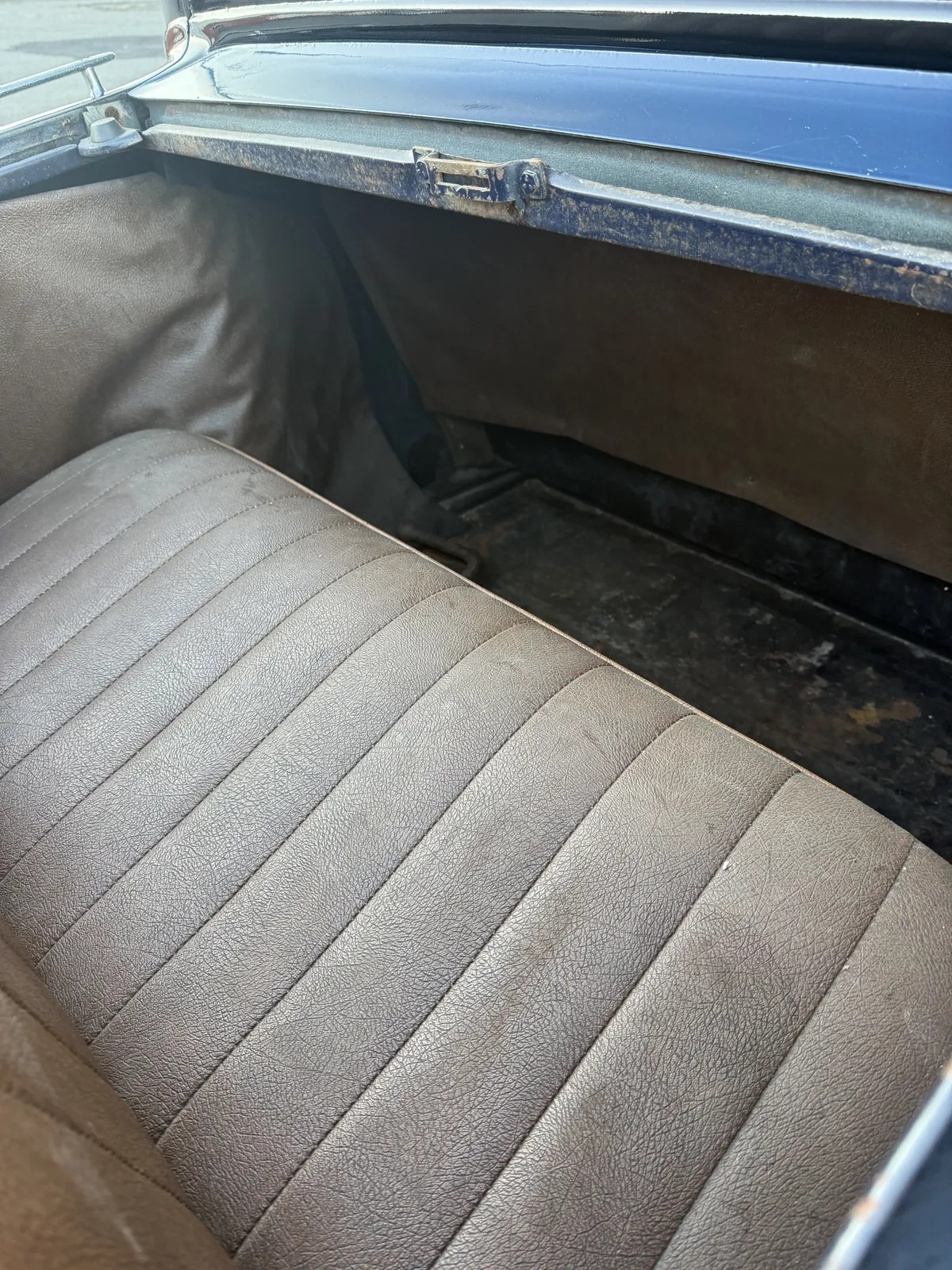 Ford-Model-a-1931-Black-Green-11