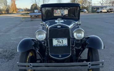 Ford-Model-a-1931-Black-Green-3