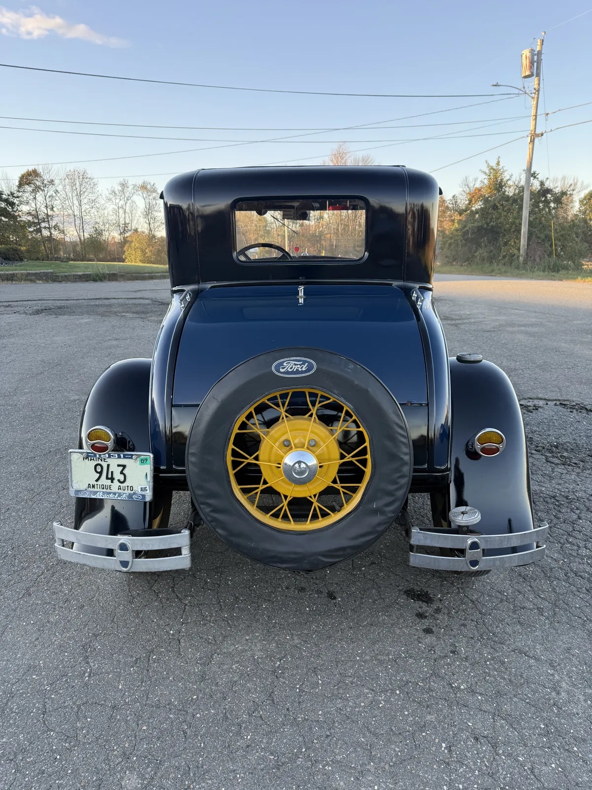 Ford-Model-a-1931-Black-Green-8