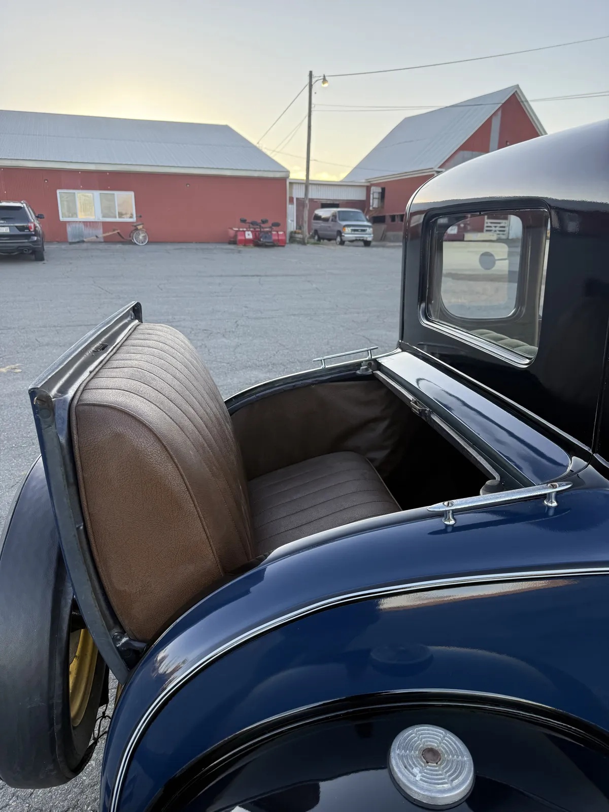 Ford-Model-a-1931-Black-Green-9