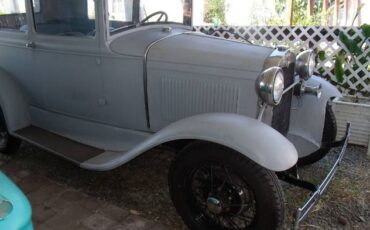 Ford-Model-a-1931-Gray-3