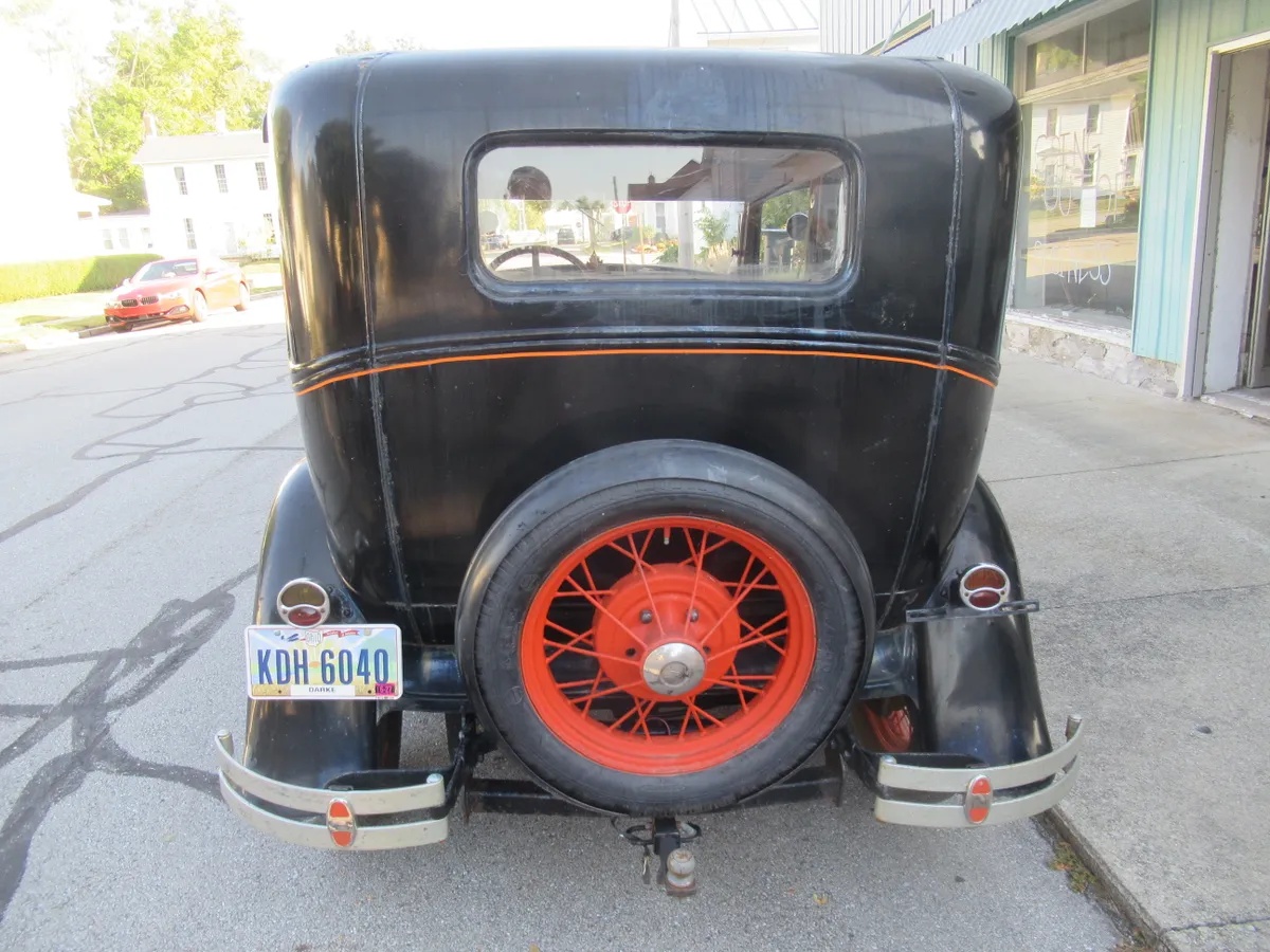 Ford-Model-a-1931-Tan-3