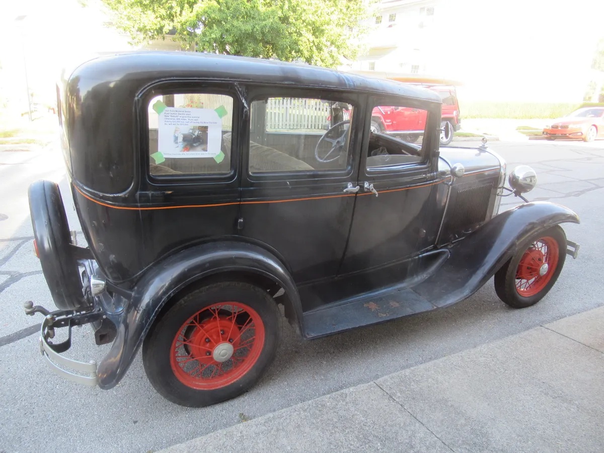 Ford-Model-a-1931-Tan-4