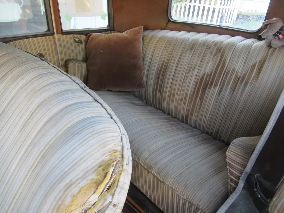 Ford-Model-a-1931-Tan-7