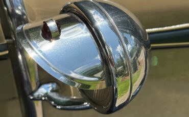 Ford-Model-a-1931-Tan-With-Black-Fenders-Tan-9