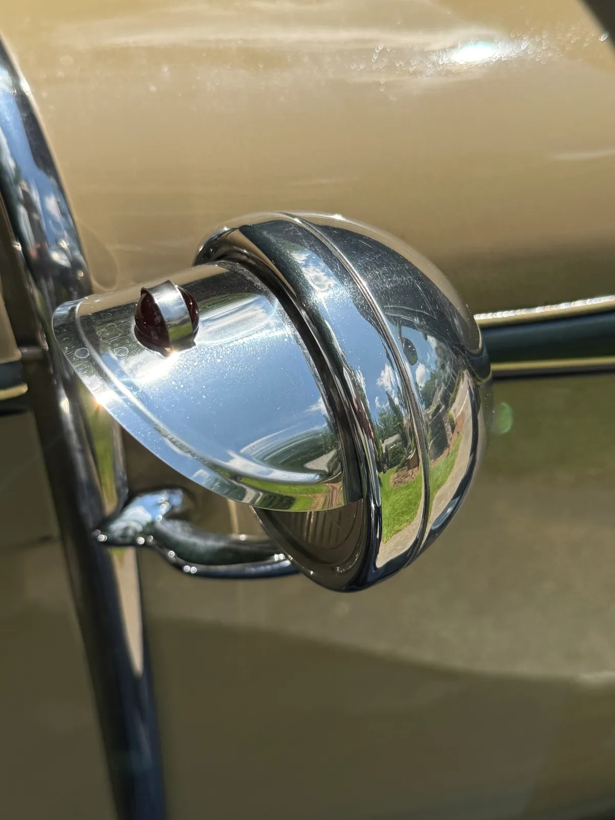 Ford-Model-a-1931-Tan-With-Black-Fenders-Tan-9