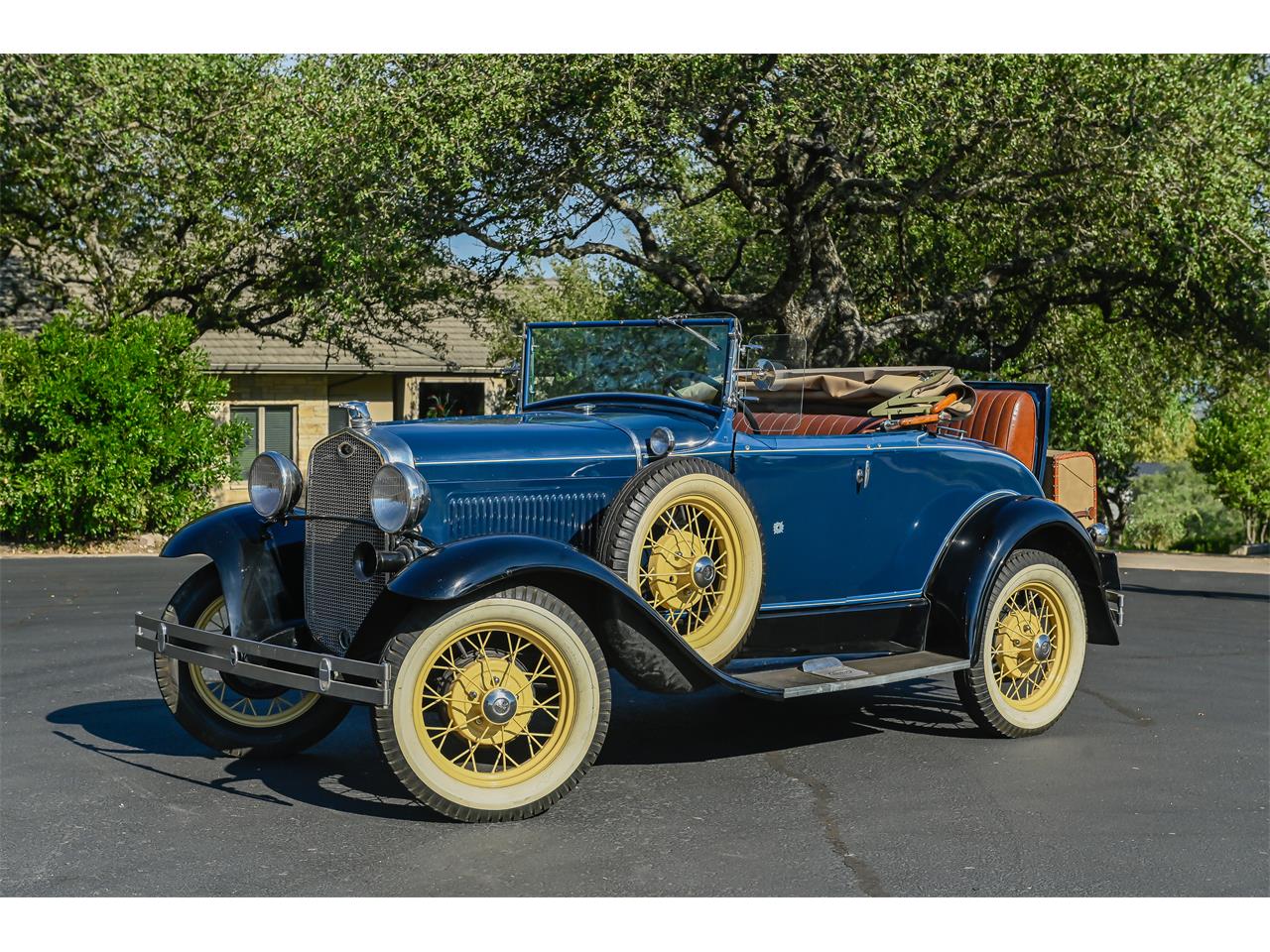 Ford-Model-a-1931-Washington-Blue-Tan-leather-10