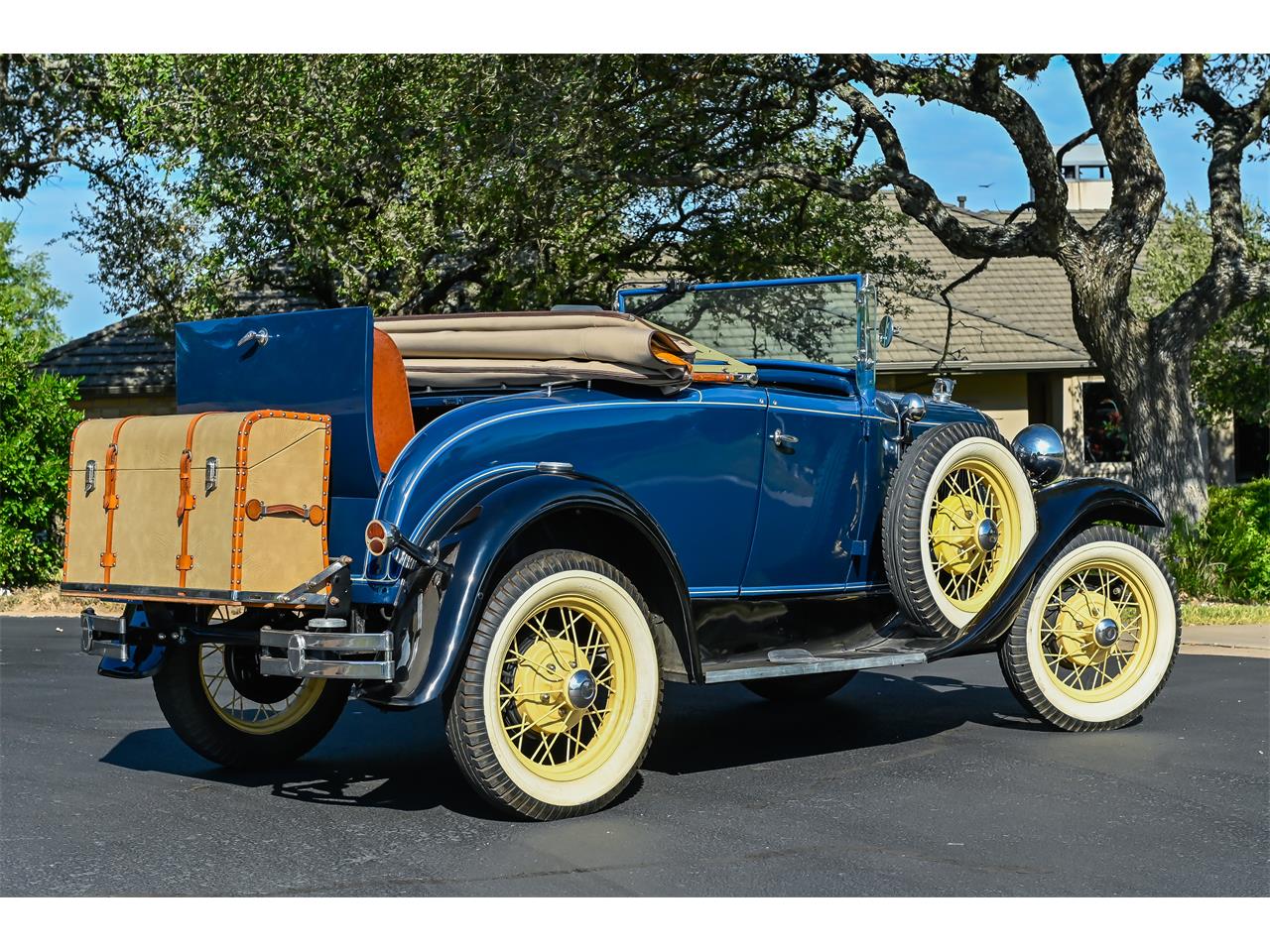 Ford-Model-a-1931-Washington-Blue-Tan-leather-11