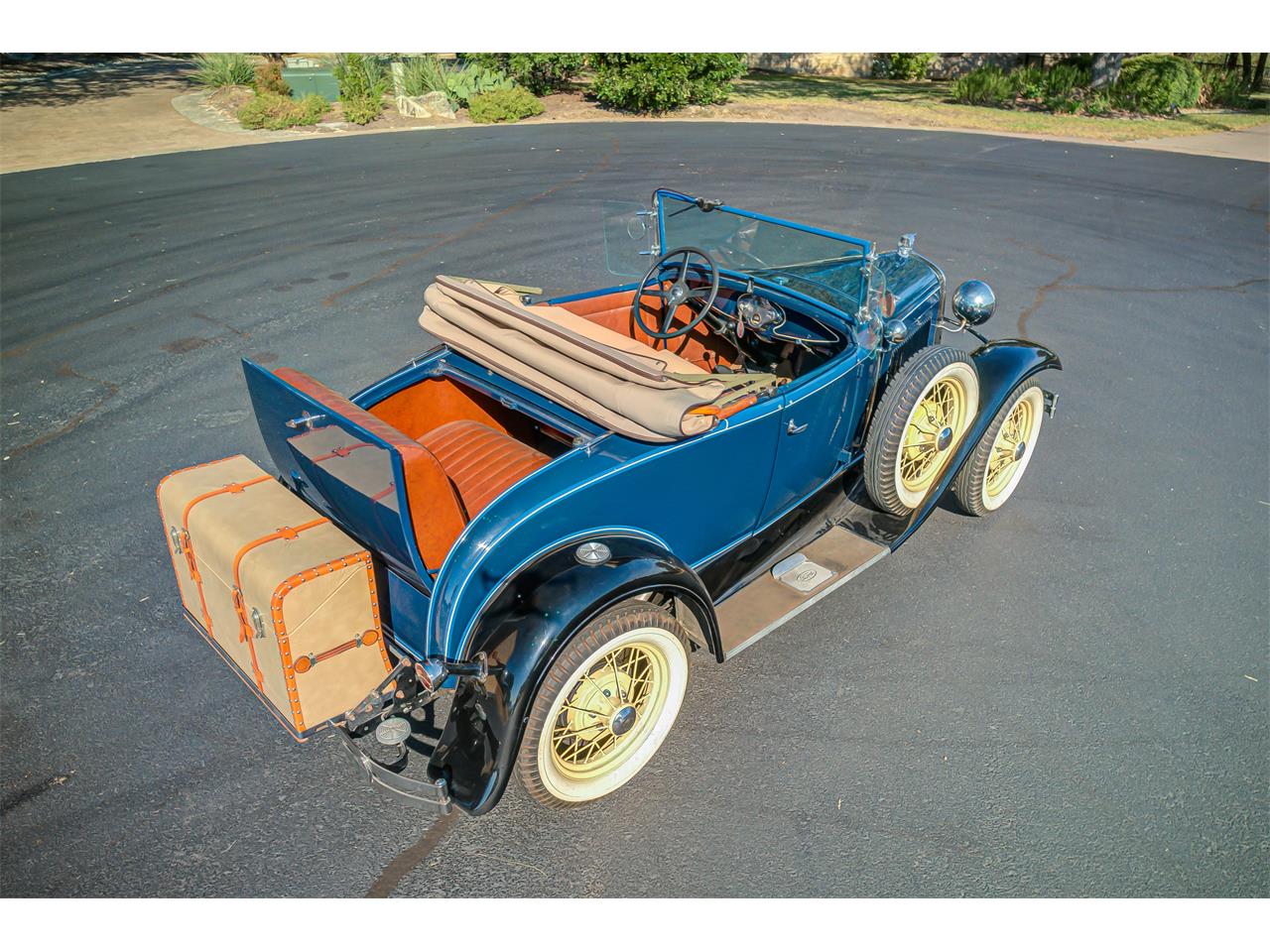 Ford-Model-a-1931-Washington-Blue-Tan-leather-13