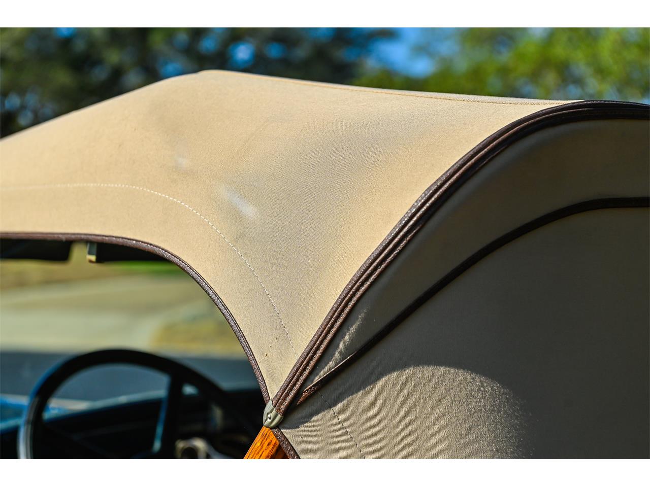 Ford-Model-a-1931-Washington-Blue-Tan-leather-2