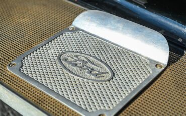 Ford-Model-a-1931-Washington-Blue-Tan-leather-27