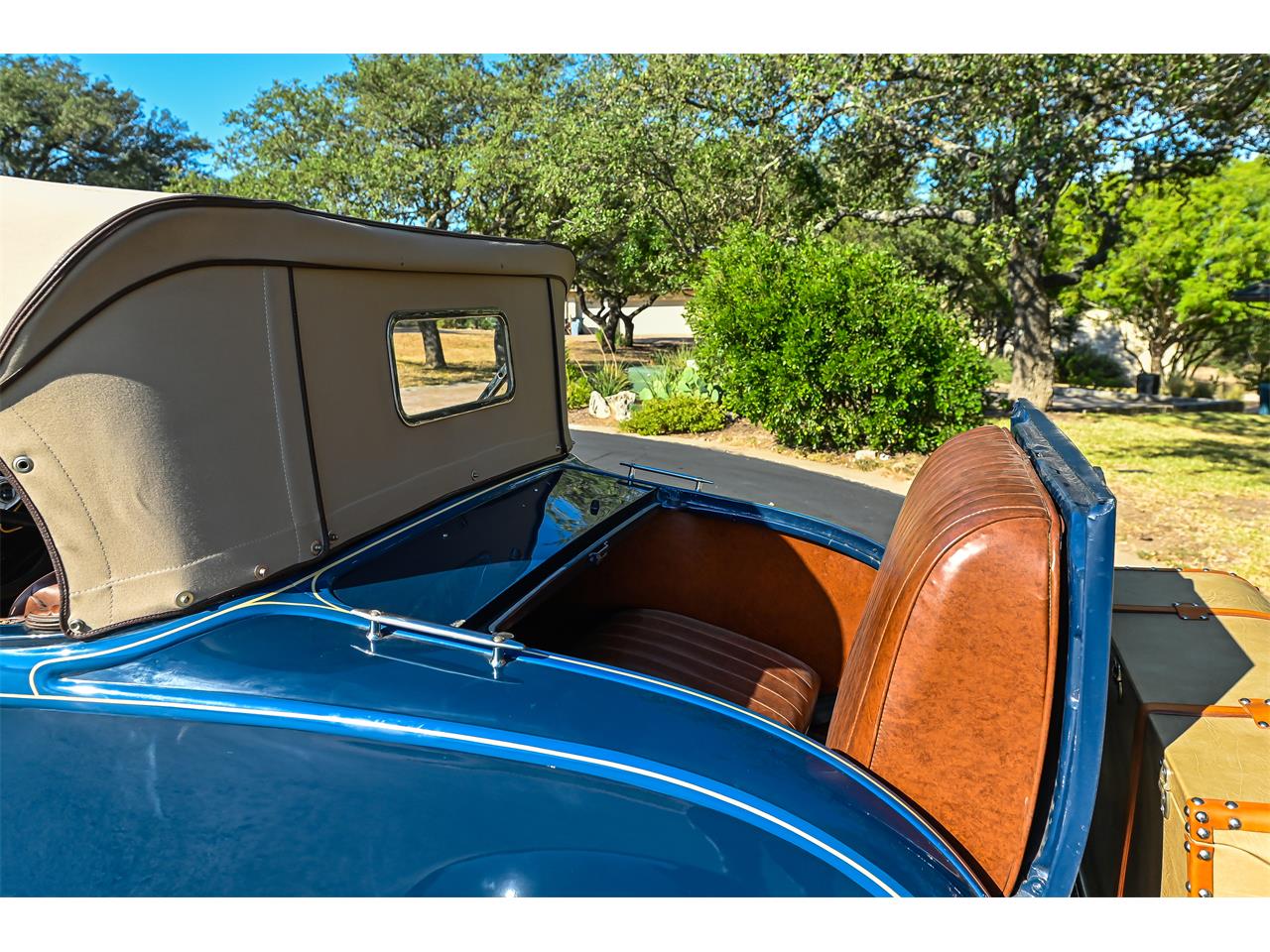 Ford-Model-a-1931-Washington-Blue-Tan-leather-4