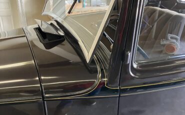 Ford-Model-b-1932-Black-Brown-8