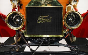 Ford-Model-t-1909-Red-Black-11