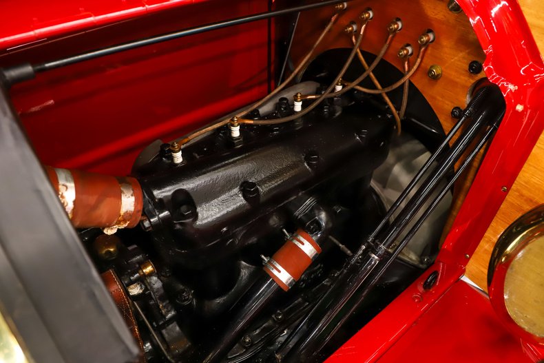 Ford-Model-t-1909-Red-Black-19