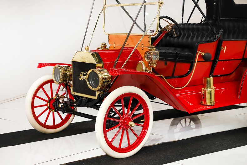 Ford-Model-t-1909-Red-Black-3