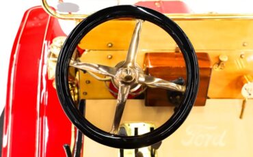 Ford-Model-t-1909-Red-Black-37