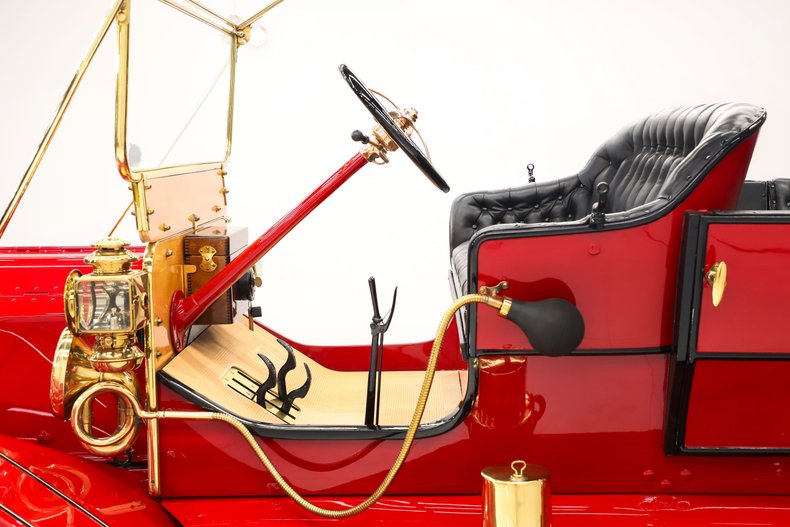 Ford-Model-t-1909-Red-Black-40