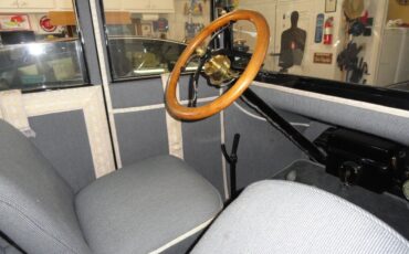 Ford-Model-t-1915