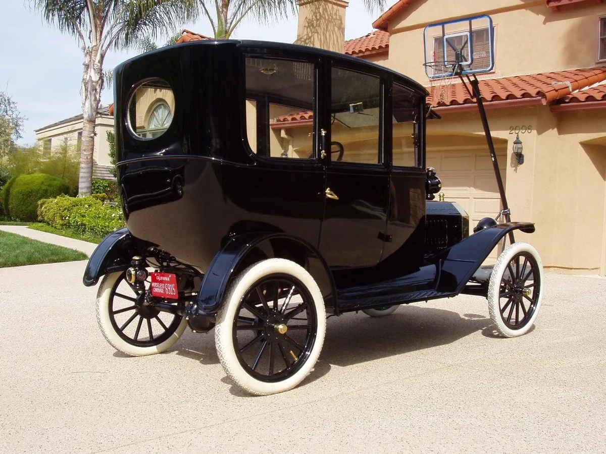 Ford-Model-t-1915-4