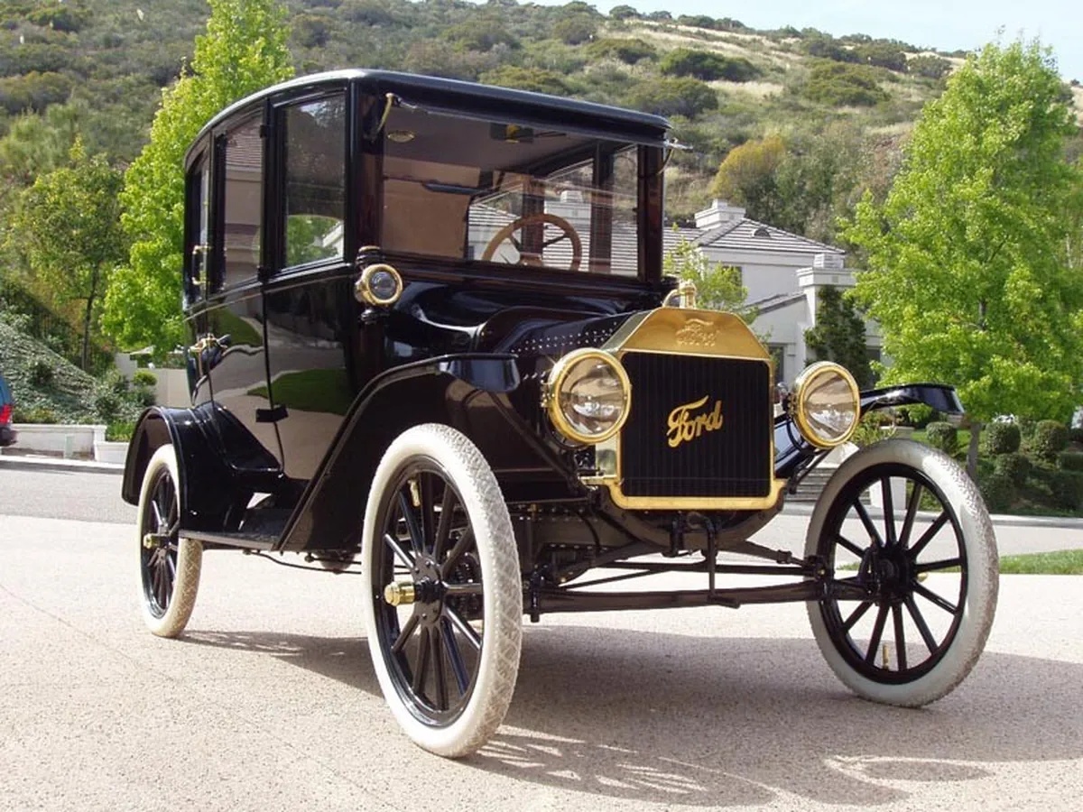 Ford-Model-t-1915-5
