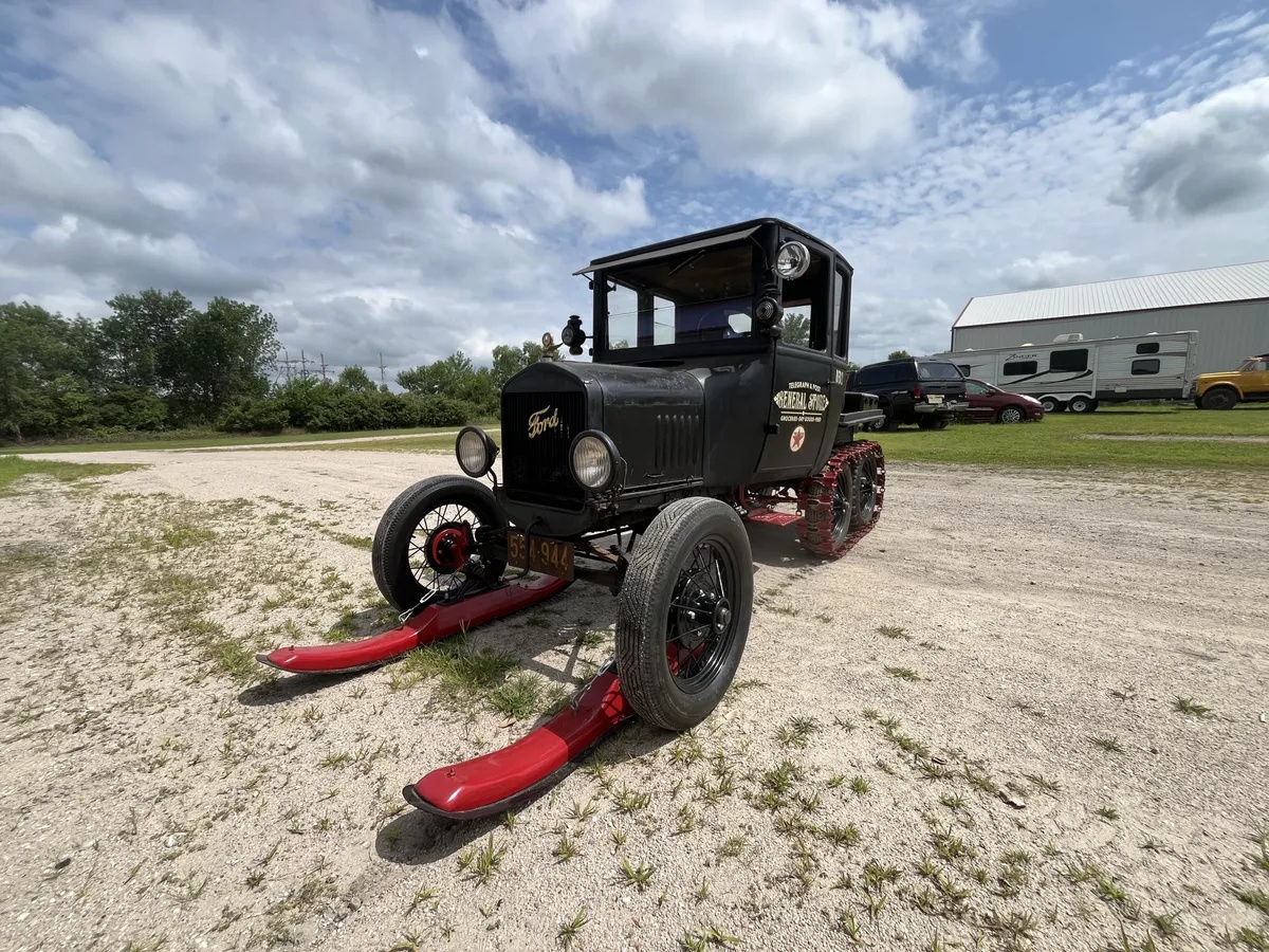 Ford-Model-t-1922-Black-Black-1