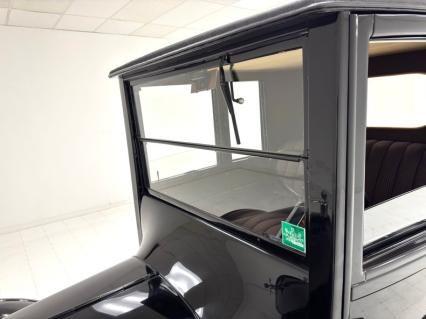 Ford-Model-t-1923-Black-Brown-14