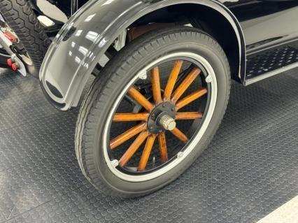 Ford-Model-t-1923-Black-Brown-19
