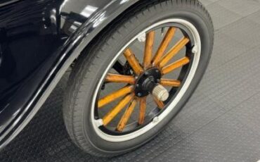 Ford-Model-t-1923-Black-Brown-21