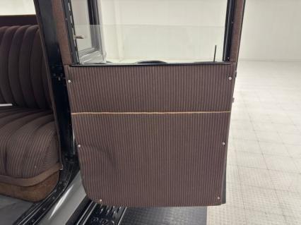 Ford-Model-t-1923-Black-Brown-29