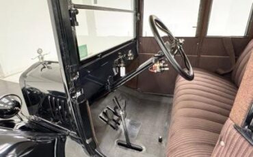 Ford-Model-t-1923-Black-Brown-32