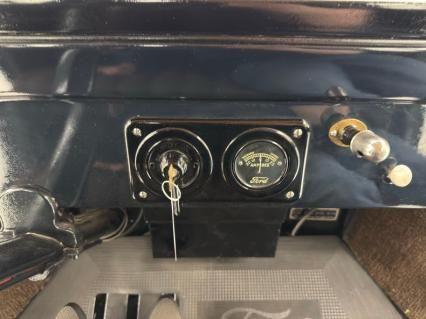 Ford-Model-t-1923-Black-Brown-36