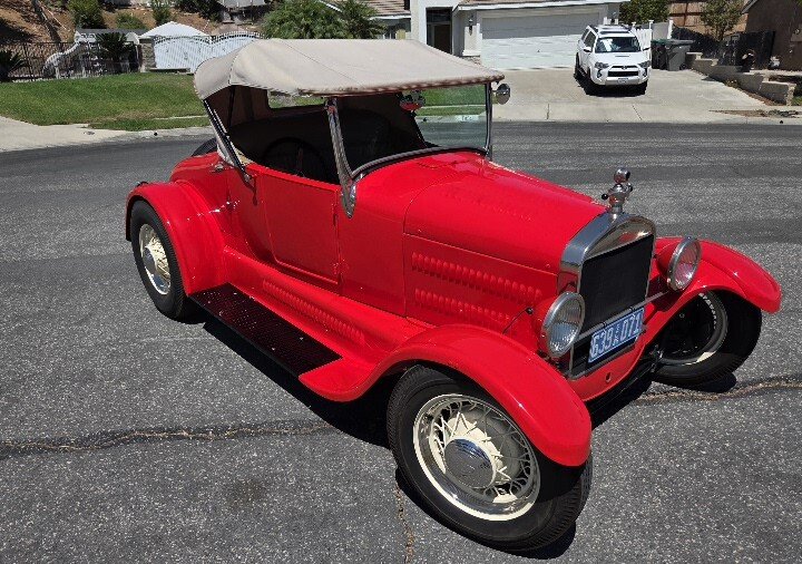 Ford-Model-t-1926-Red-Tan