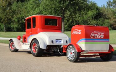 Ford-Model-t-1927-Red-Tan-1
