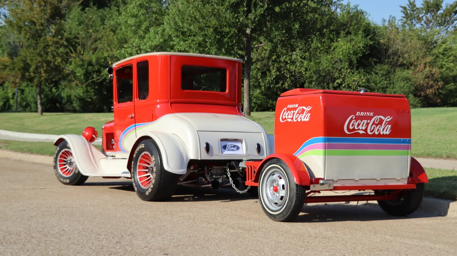 Ford-Model-t-1927-Red-Tan-1
