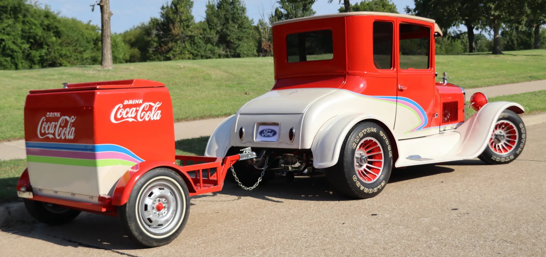 Ford-Model-t-1927-Red-Tan-12
