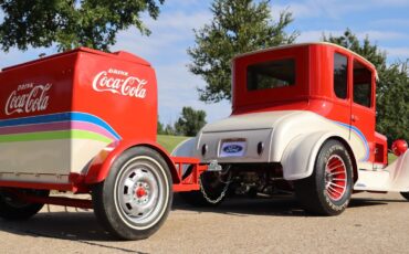 Ford-Model-t-1927-Red-Tan-15