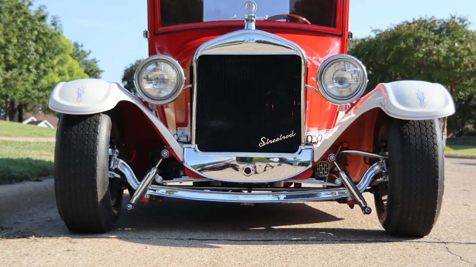 Ford-Model-t-1927-Red-Tan-18