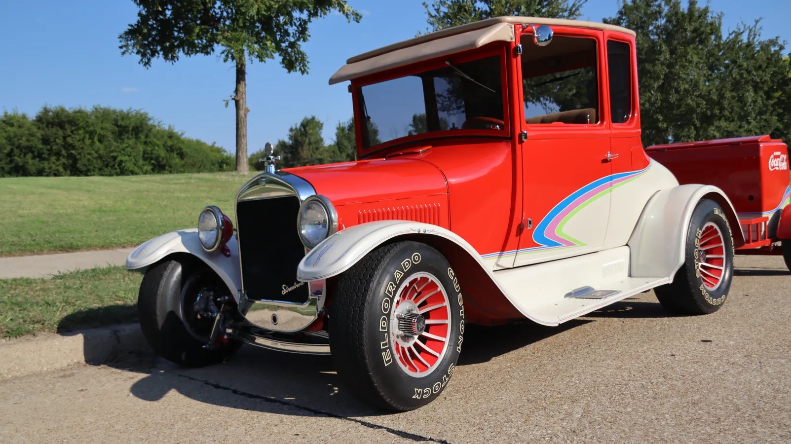 Ford-Model-t-1927-Red-Tan-3