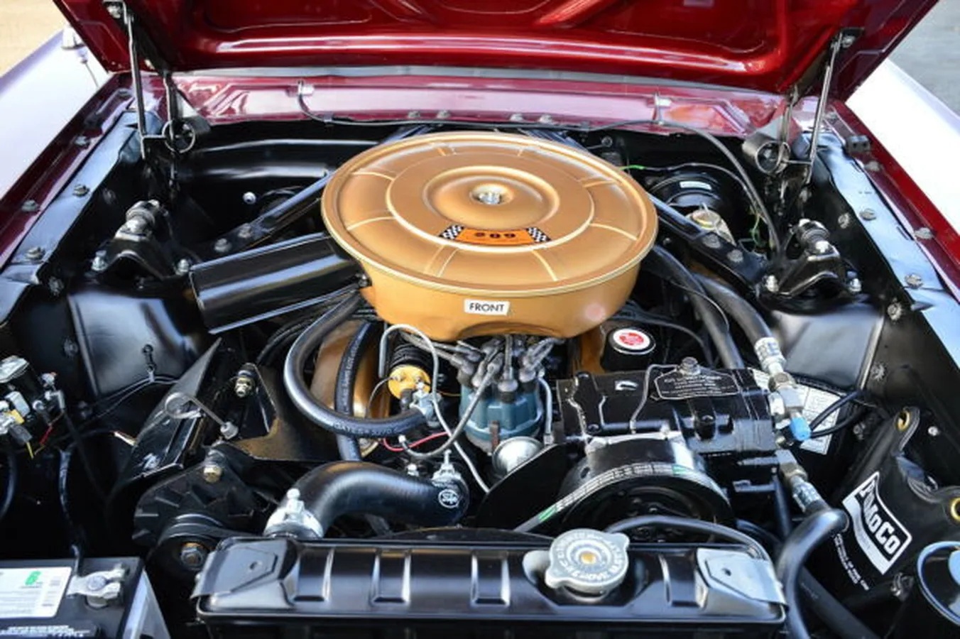 Ford-Mustang-1964-Maroon-Metalic-Black-Vinyl-2