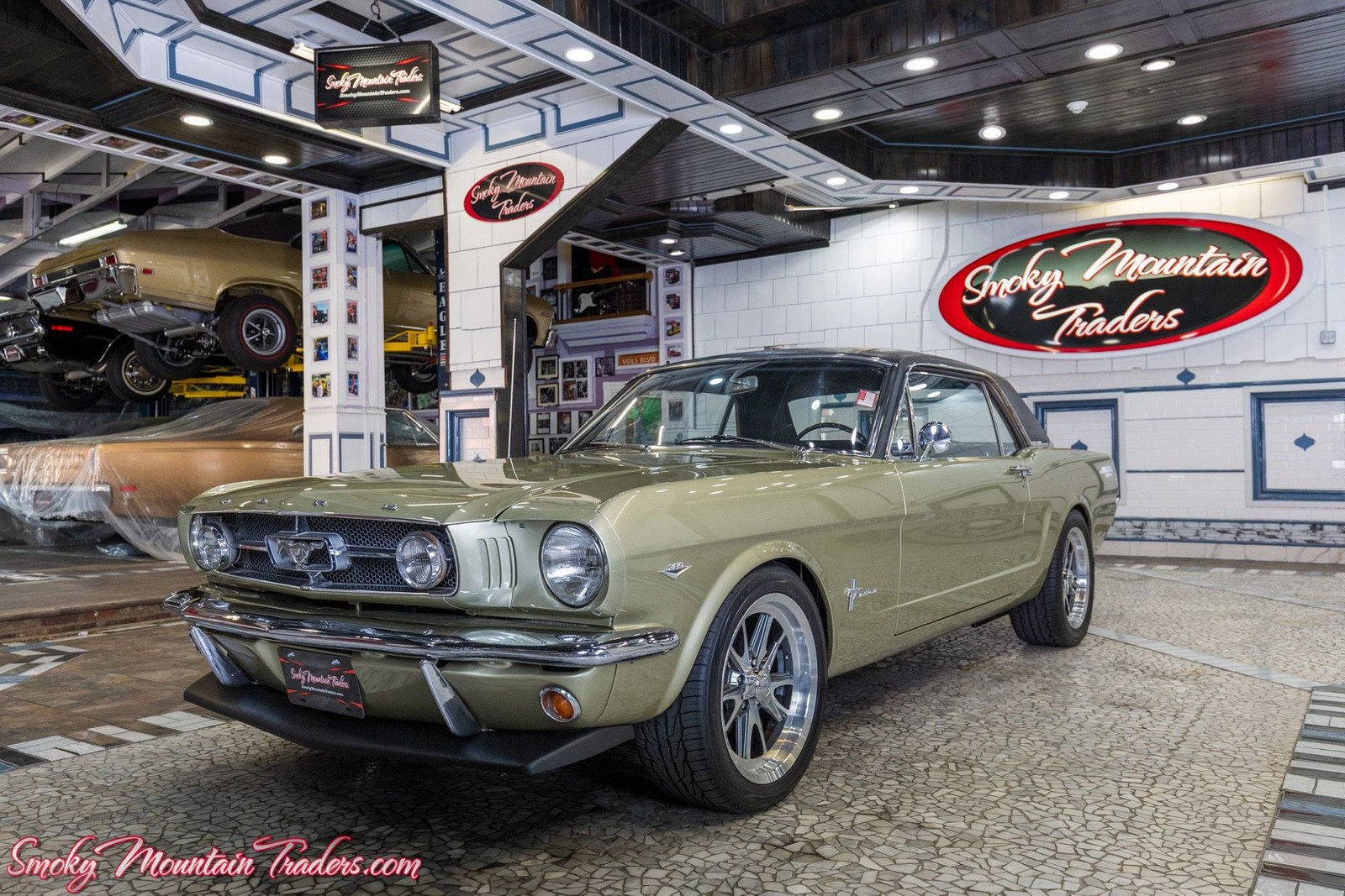 Ford-Mustang-1965-1
