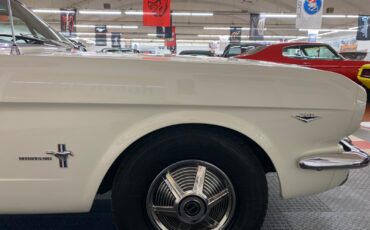 Ford-Mustang-1965-2-door-21