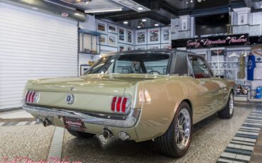 Ford-Mustang-1965-21