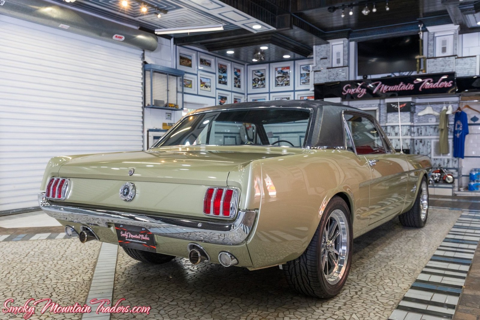 Ford-Mustang-1965-21