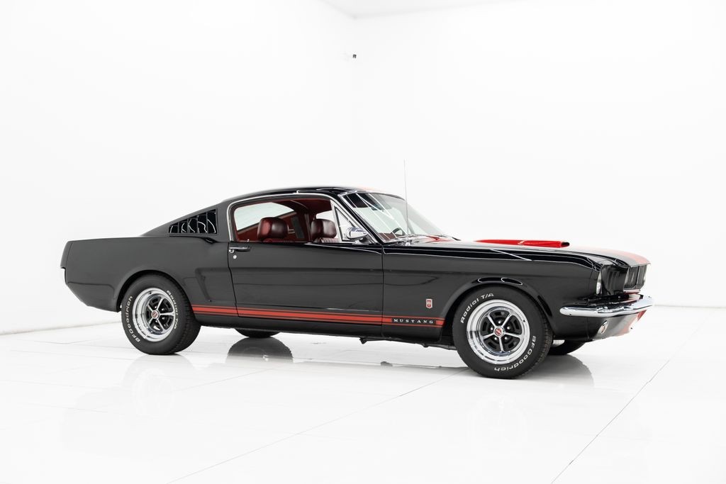 Ford Mustang 1965 --