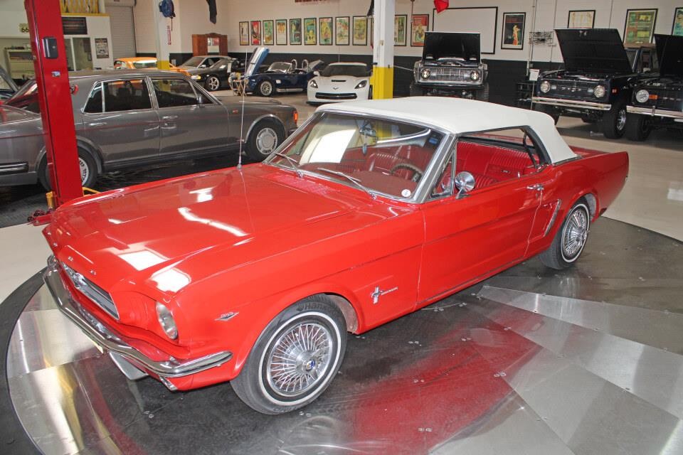 Ford-Mustang-1965