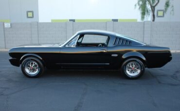 Ford-Mustang-1965-Black-Black-10