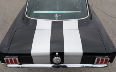 Ford-Mustang-1965-Black-Black-13